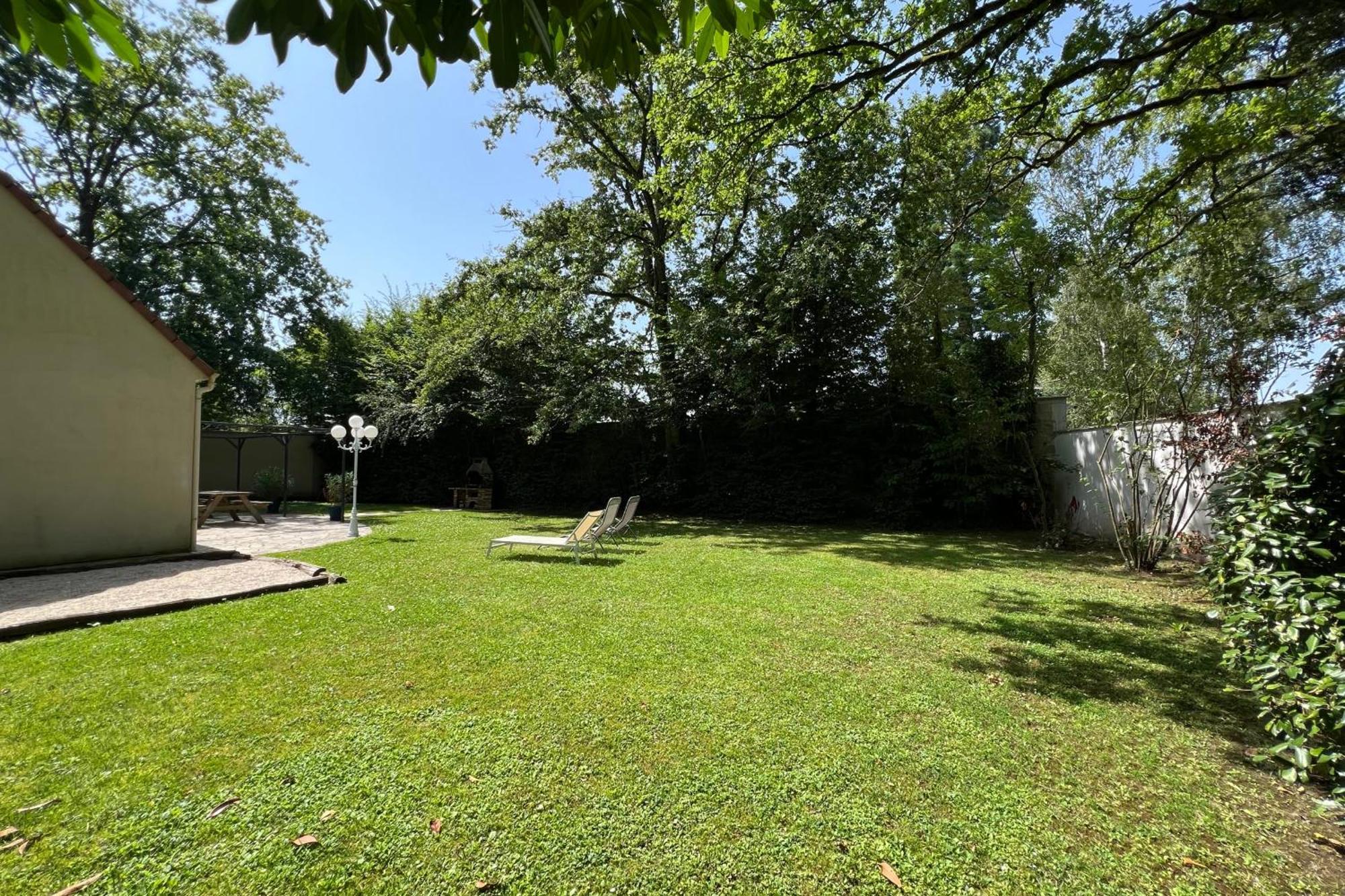 Villa Clos Des Chenes